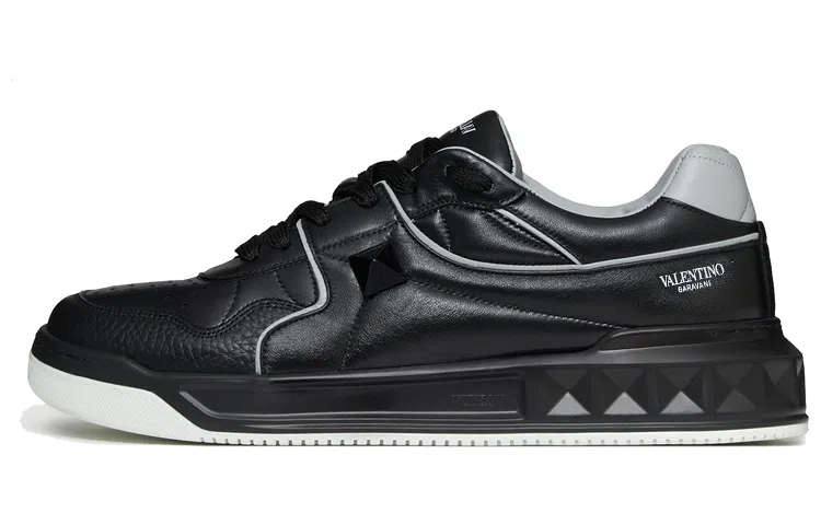 Valentino One Stud Garavani