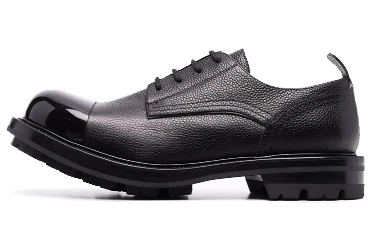 Alexander McQueen Wander Lace-Up Sneakers Black