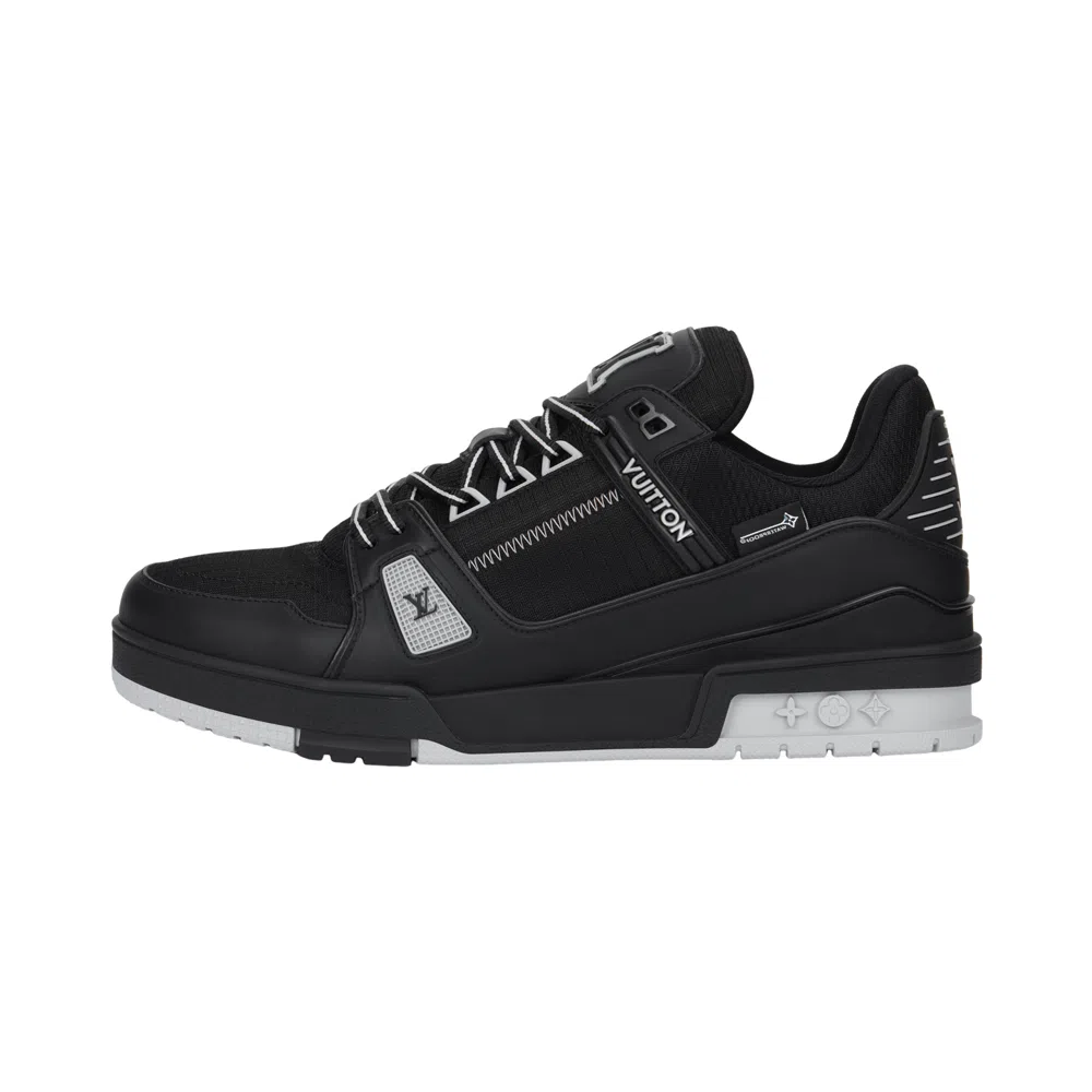 LOUIS VUITTON Trainer Black
