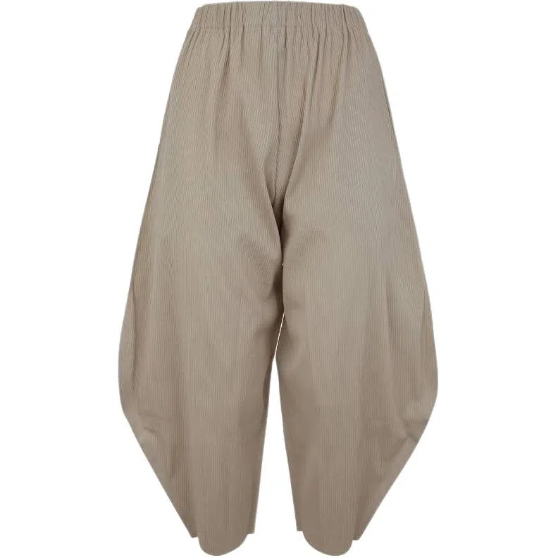 PLEATS PLEASE ISSEY MIYAKE