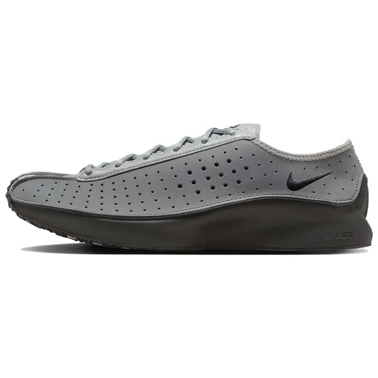 Dover Street Market x Nike Air Superfly