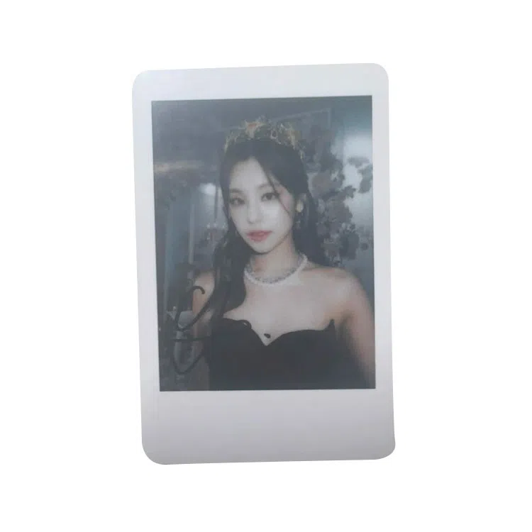 JYP Entertainment ITZY5CHECKMATEWM