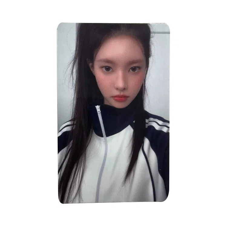 HYBE ILLIT ILLIT 1super real me wvs