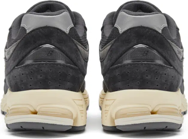 New Balance NB 2002R